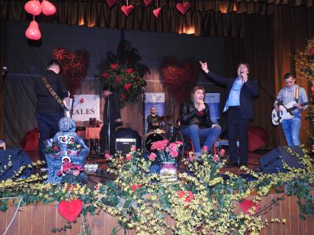 Valentinov glasbeno-humoristični koncert Franca Gorze z gosti 124